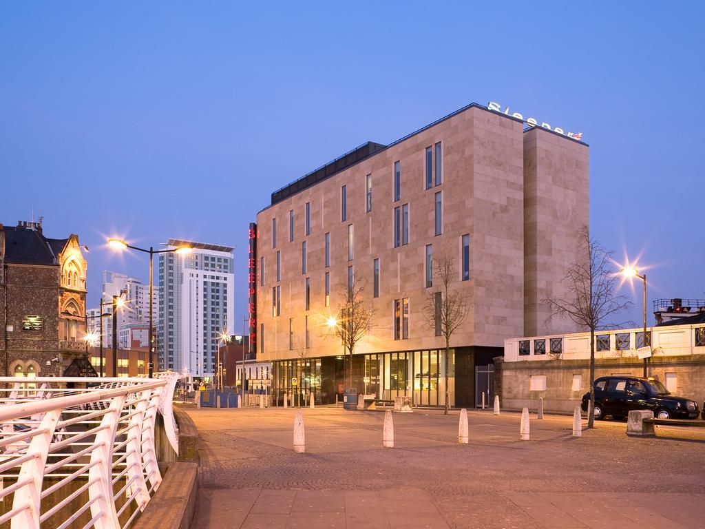 Sleeperz Hotel Cardiff Exterior foto
